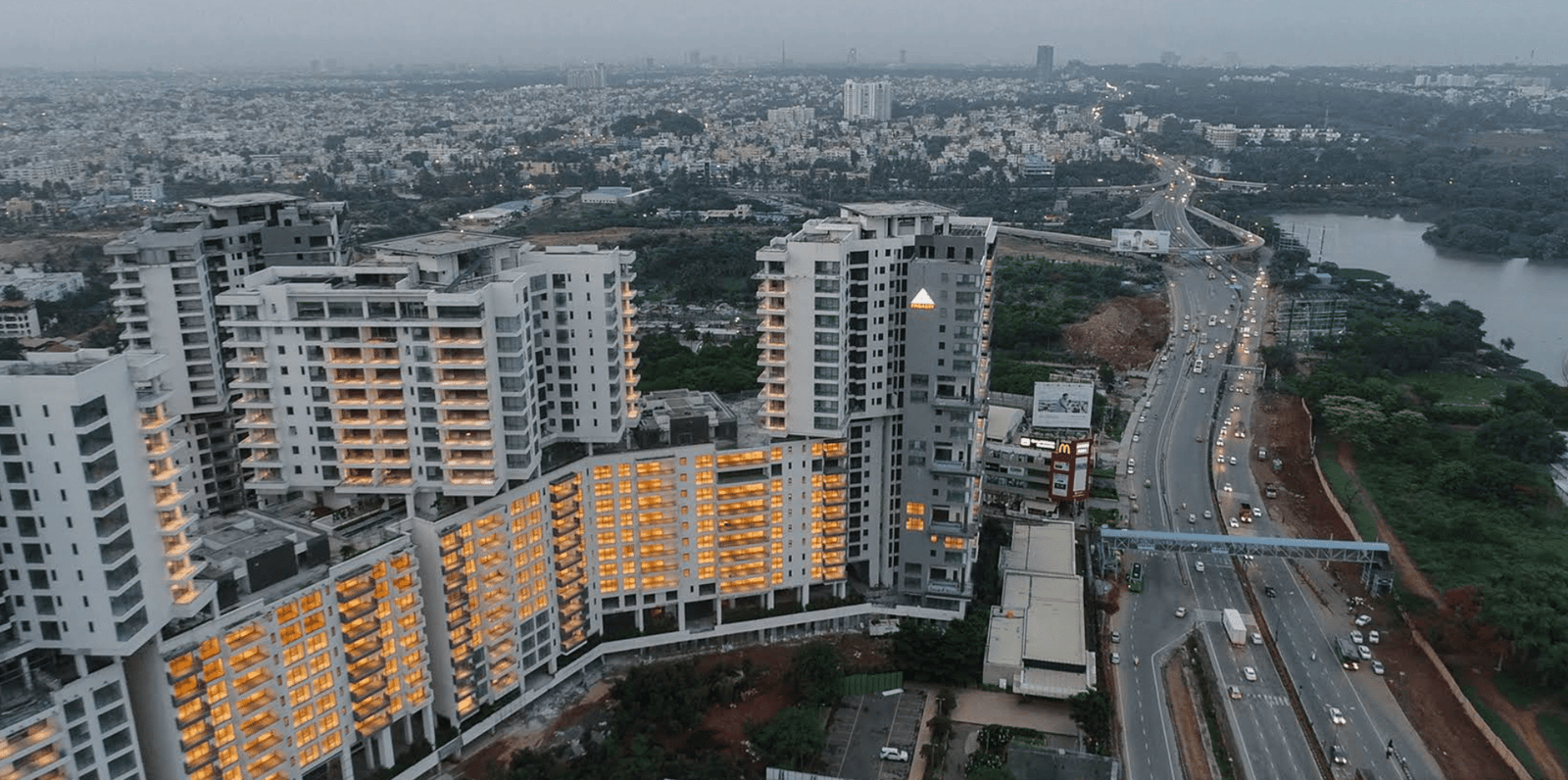 Embassy Lake Terraces photo 9